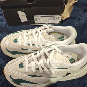 Adidas Lightblaze Sportware  Wouman's Running Shoe Size 5 1/2